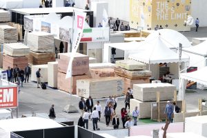 68MILA VISITATORI A MARMOMAC - Perforare -  - Uncategorized